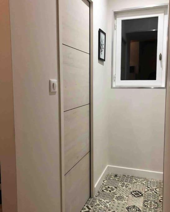 Veroliv : Superbe Appartement Renove Proche Du Centre-Ville Le Creusot Luaran gambar