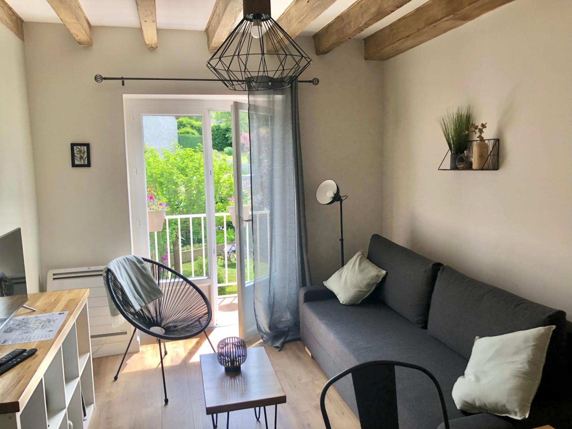 Veroliv : Superbe Appartement Renove Proche Du Centre-Ville Le Creusot Luaran gambar